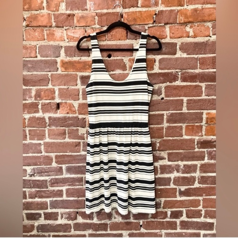 J.Crew Villa‎ Dress Womens Small Black Cream Striped Sleeveless Back Button